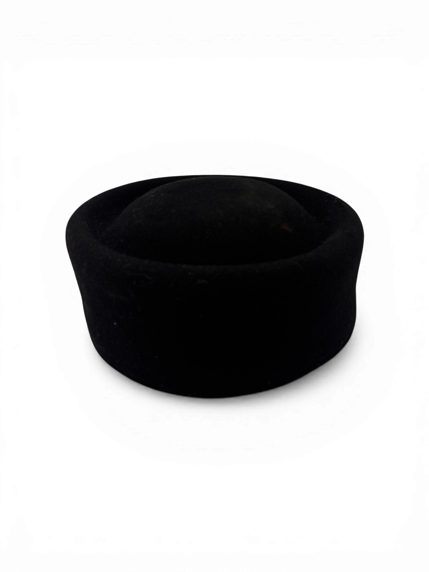 Pillbox black wool felt cap with structured flat crown and no brim by Hampui Hats.