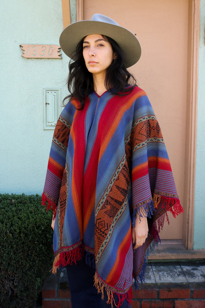 Poncho #2 - Doña Alicia