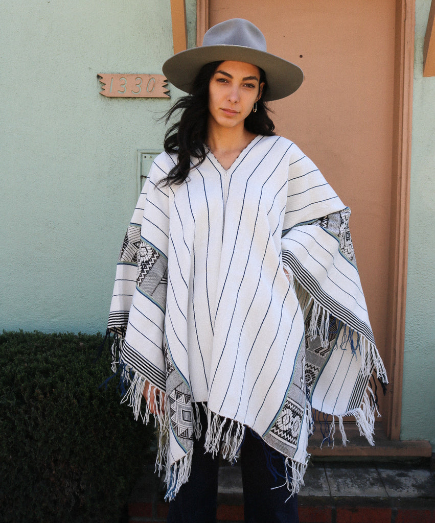 Poncho #3 - Doña Alicia – Hampui Hats